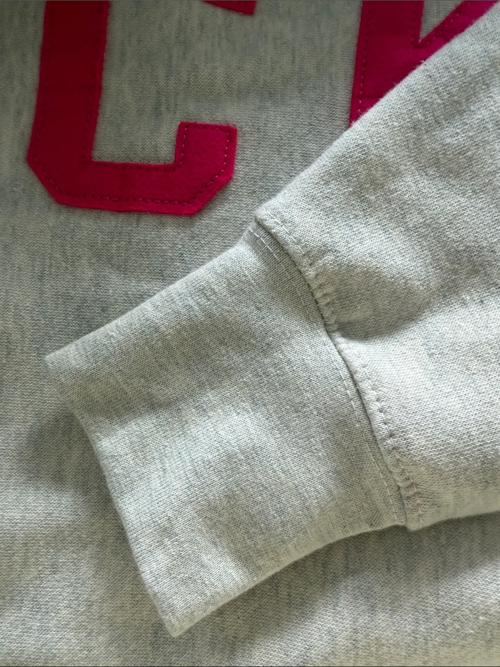 Heather Gray and Hot Pink Nantucket, MA Crewneck Sweatshirt Size XS - Picture 2 of 4
